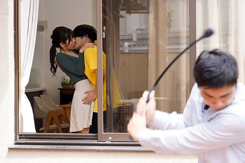 Anh xã mãi mê với công việc, cô vợ nảy sinh tình cảm với em anh xã vì cô đơn